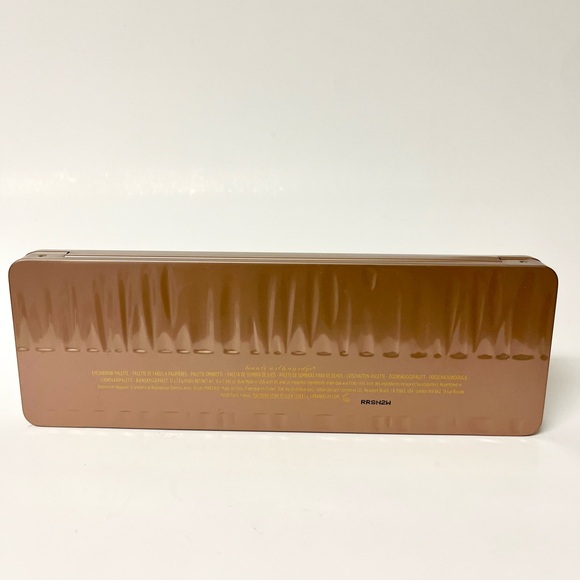 Urban Decay
Naked3 Eyeshadow Palette (12 x 1.41 g) - Picture 4 of 9